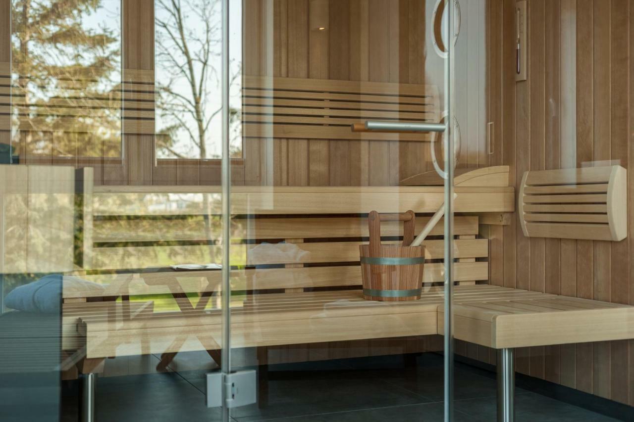 Villa Lotsenhaeuser Ruegen - Luxus Ferienhaus - 3 Schlafzimmer - Sauna - Dachterrasse Mit Boddenblick Breege Exterior photo